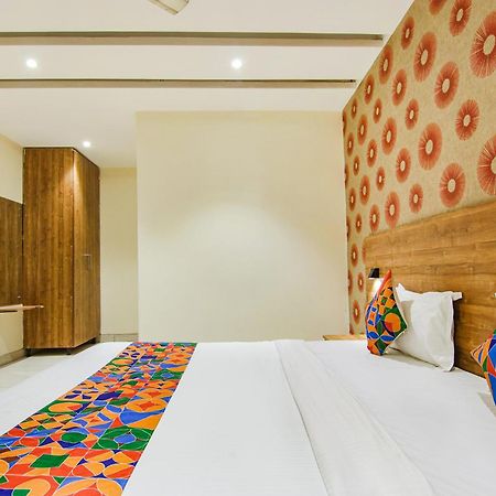 Fabhotel Golden Glory Nueva Delhi Exterior foto