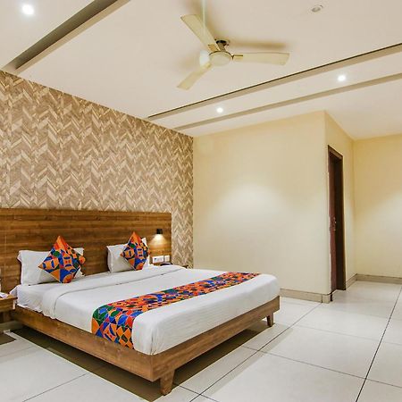Fabhotel Golden Glory Nueva Delhi Exterior foto