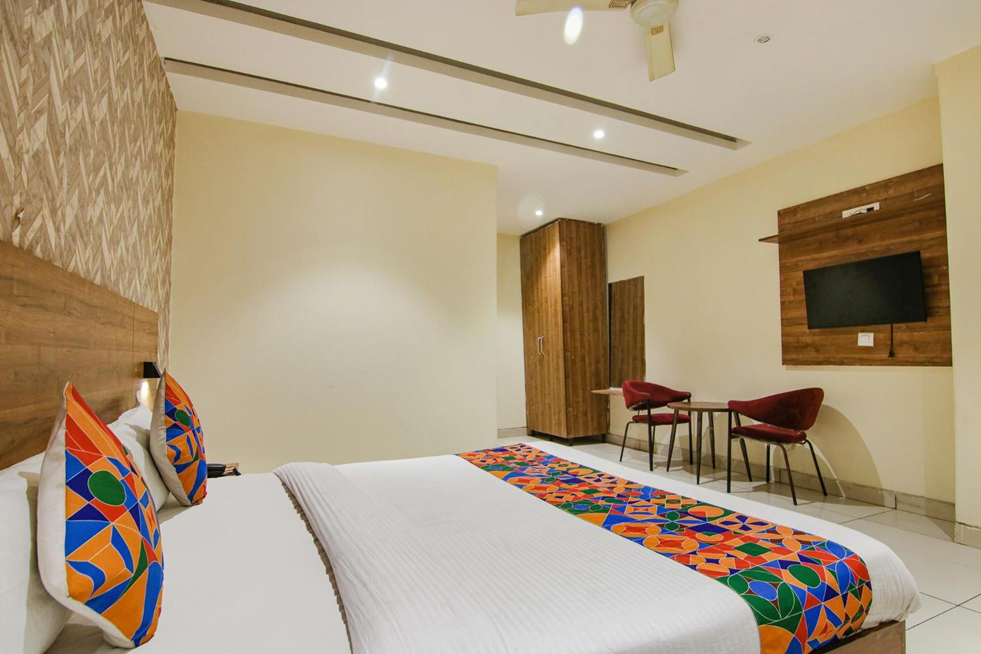 Fabhotel Golden Glory Nueva Delhi Exterior foto