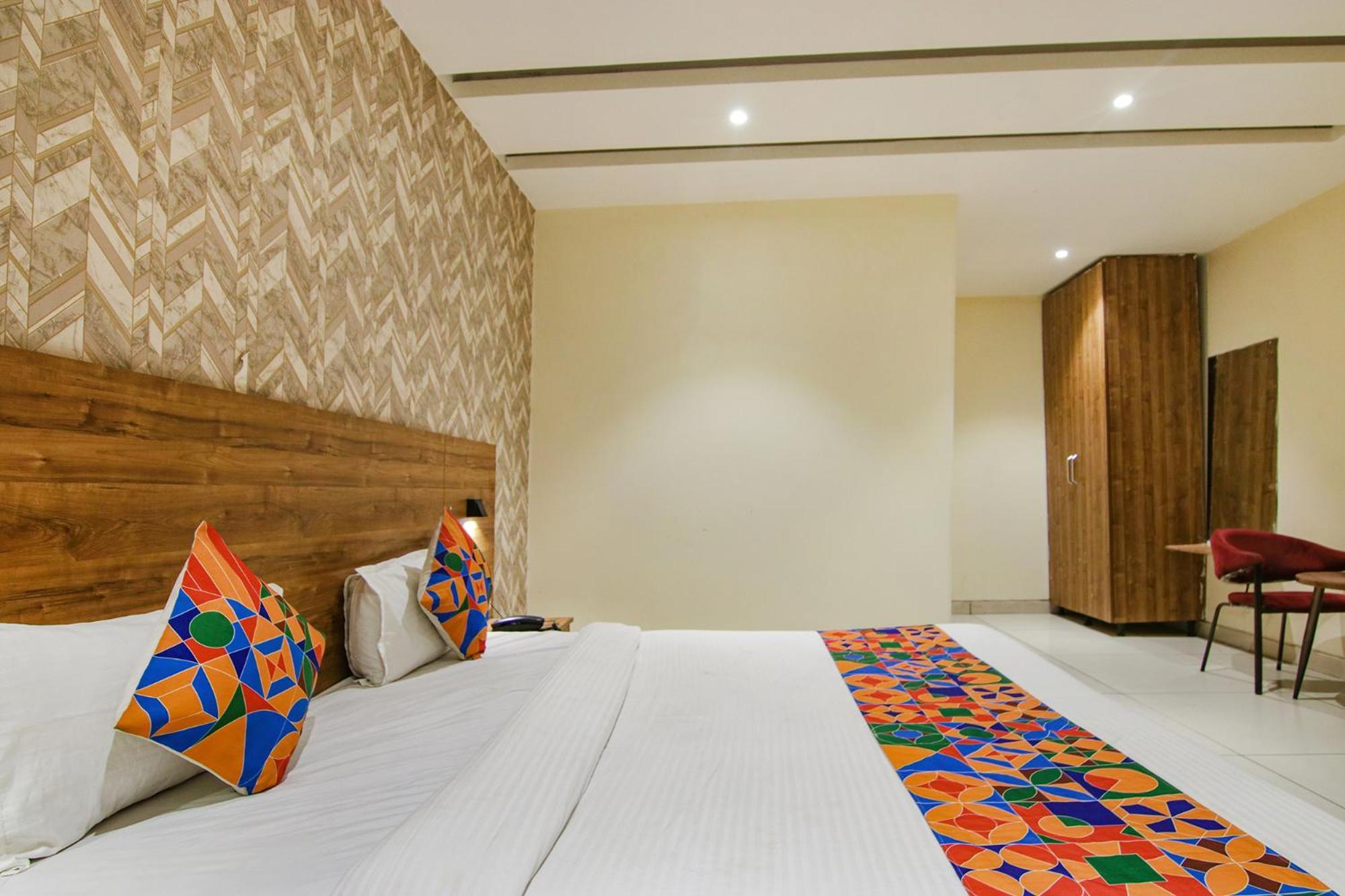 Fabhotel Golden Glory Nueva Delhi Exterior foto
