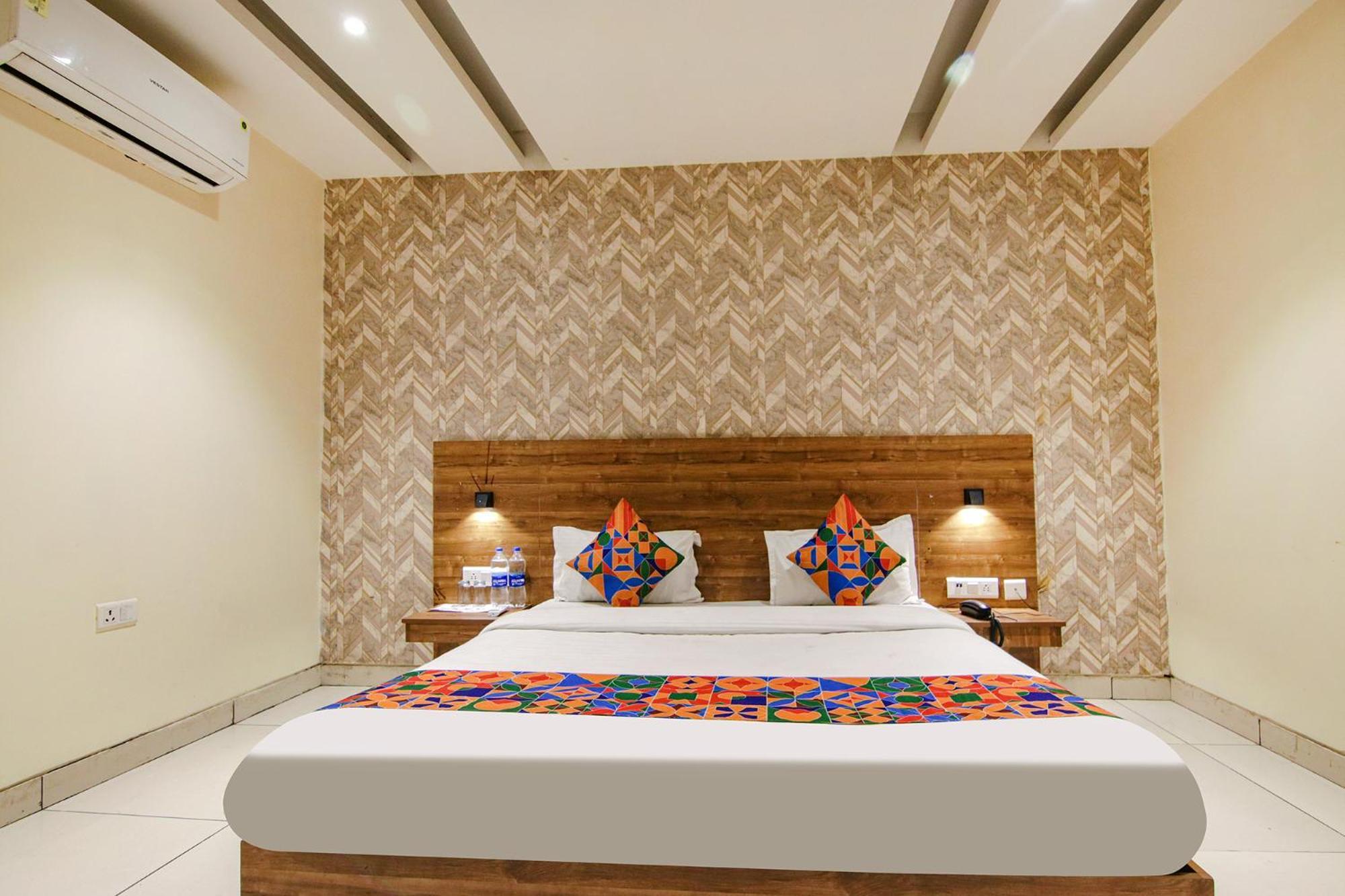 Fabhotel Golden Glory Nueva Delhi Exterior foto