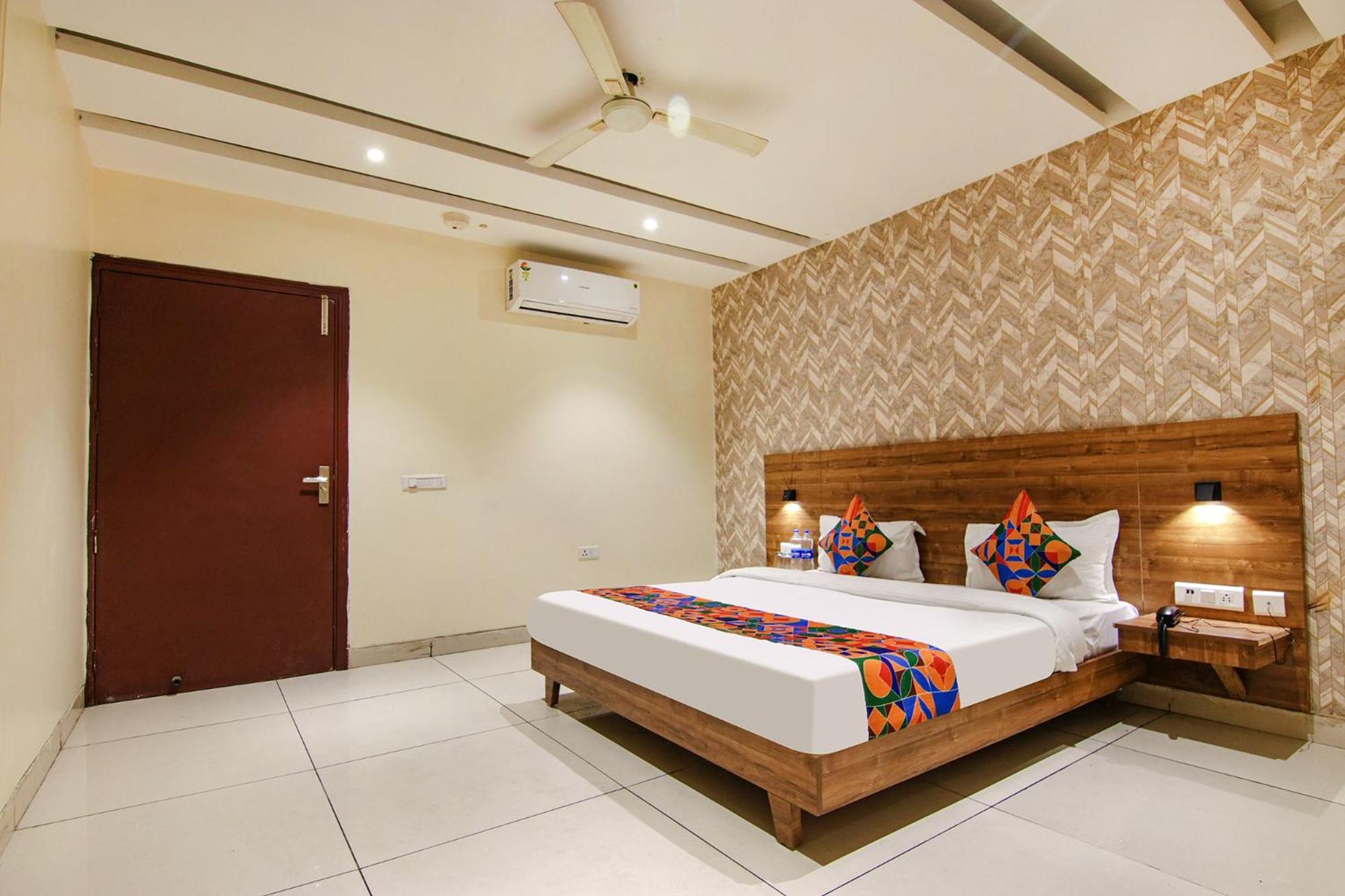 Fabhotel Golden Glory Nueva Delhi Exterior foto