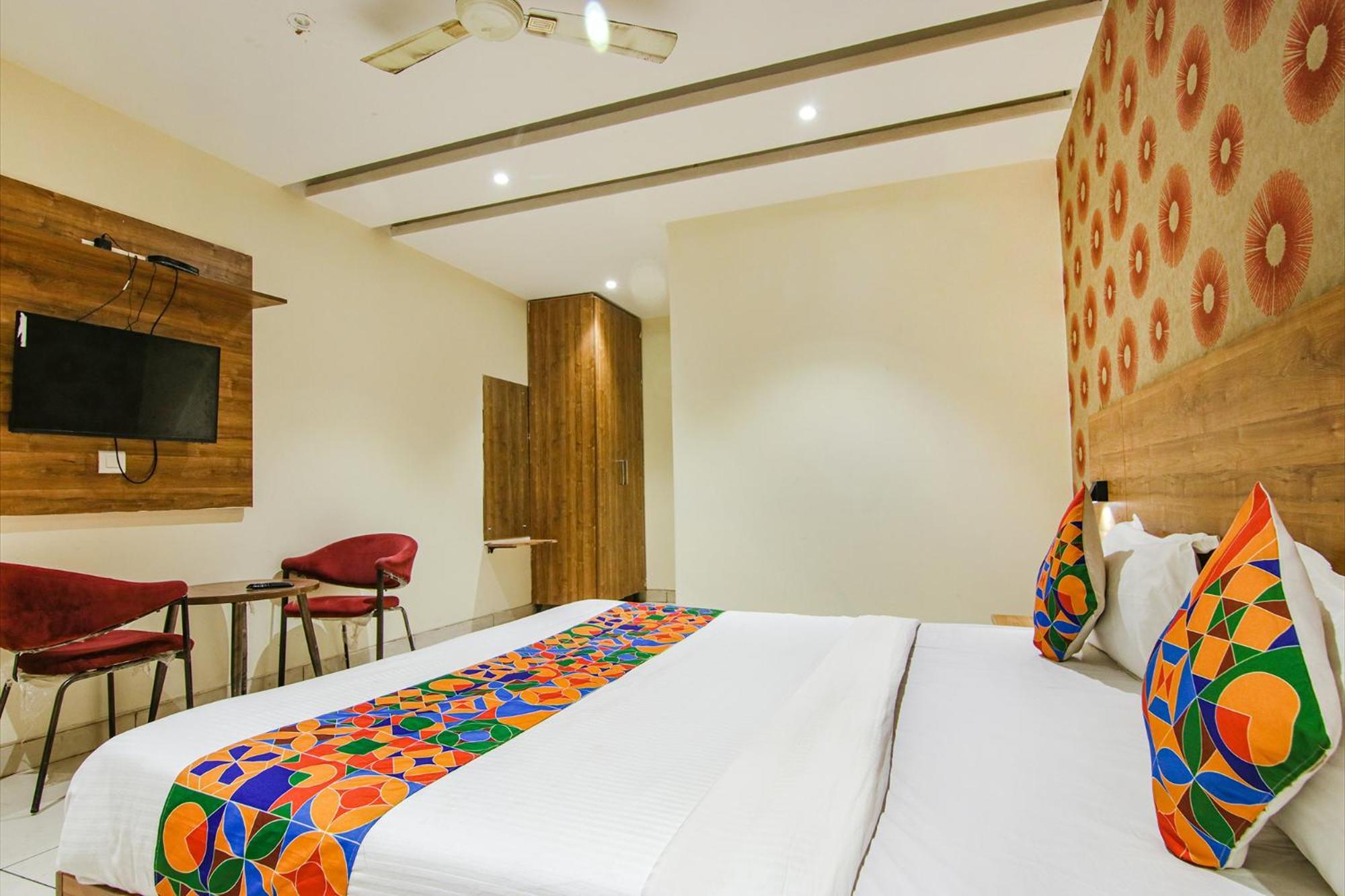 Fabhotel Golden Glory Nueva Delhi Exterior foto